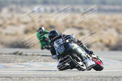 media/Dec-07-2025-CVMA (Sun) [[3e7d2de5dc]]/Race 12- Formula 40 MW and LW/